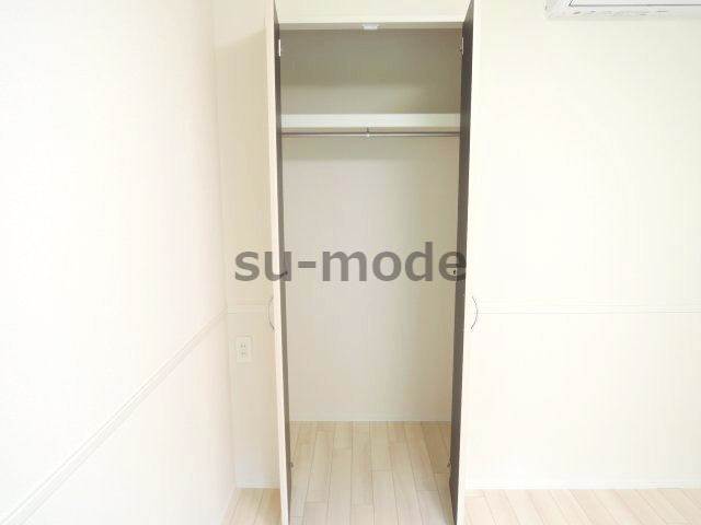 収納　写真は同マンション別部屋