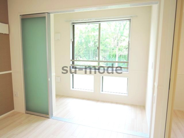 バルコニー　写真は同マンション別部屋