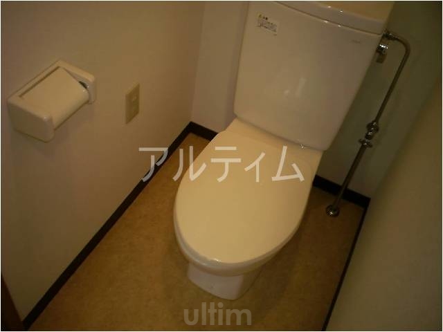 トイレ　※別のお部屋の写真です