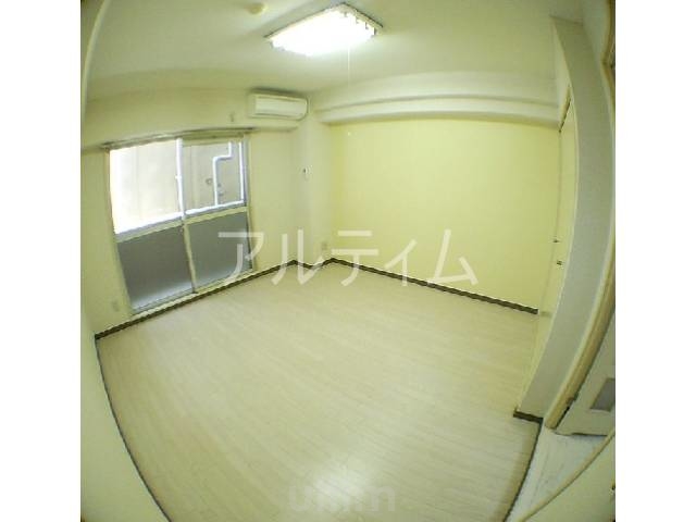 居室・リビング　※別のお部屋の写真です