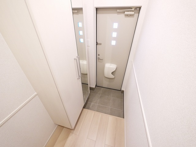 玄関　シンプルで使いやすい玄関です