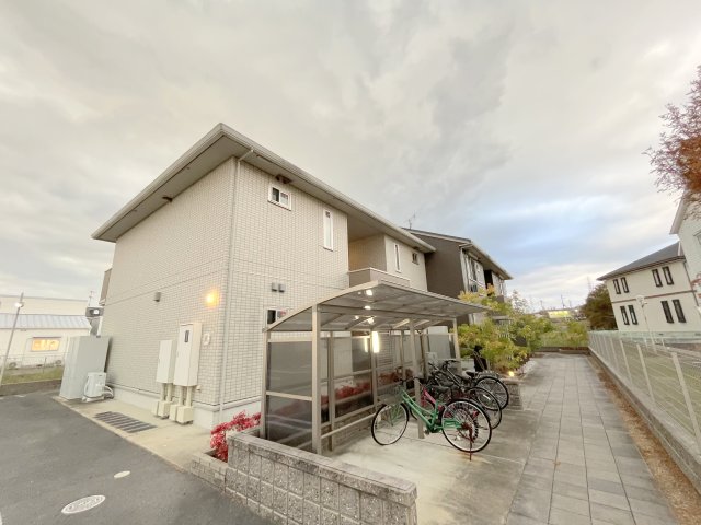 近鉄けいはんな線 学研奈良登美ケ丘駅 徒歩30分 2階建 築11年の外観写真