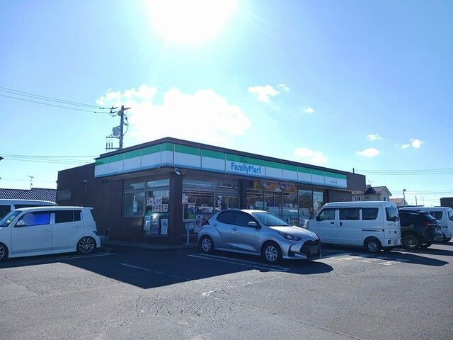 コンビニ　ファミリーマート　小吹店（コンビニ）まで850m