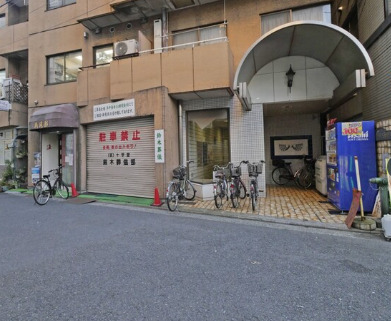 エントランス　ストーク伊勢佐木５番館