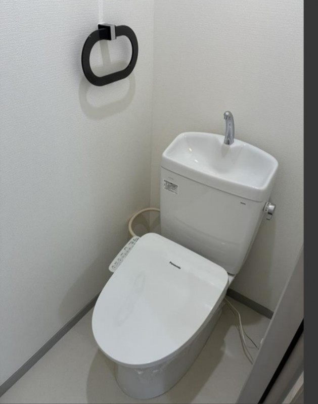 トイレ　写真は205