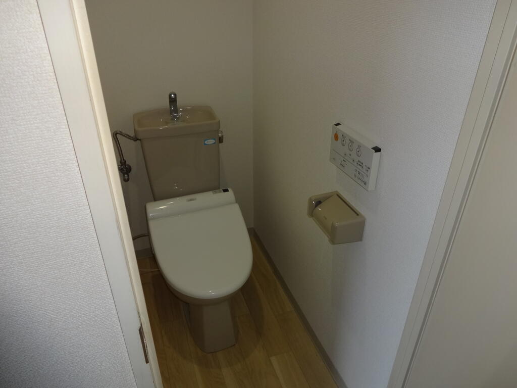 フラワーマンションのトイレ写真