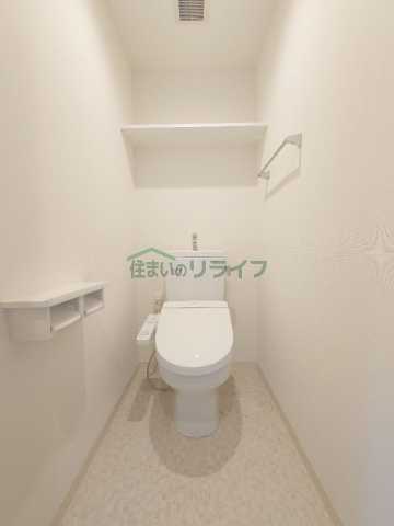 トイレ　別部屋引用