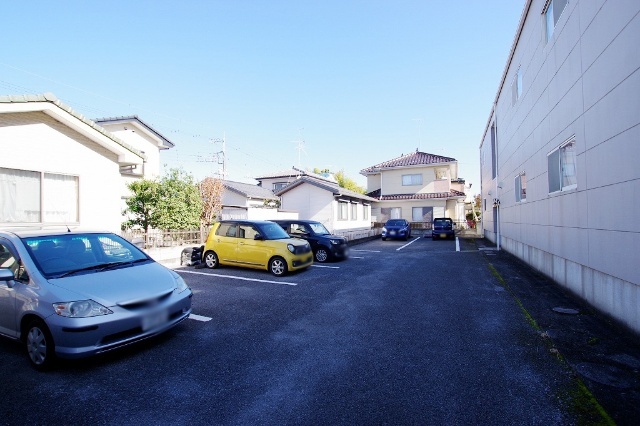 駐車場　敷地内駐車場