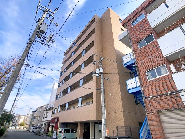 建物外観　2025年12月撮影