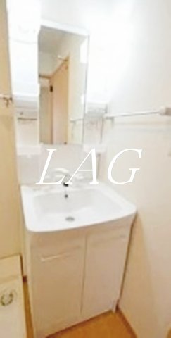 洗面設備　独立洗面台です。