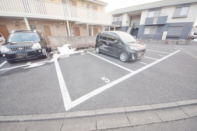 駐車場　★敷地内駐車場です★
