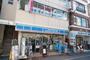 コンビニ　ローソン荏原中延駅前店（コンビニ）まで393m