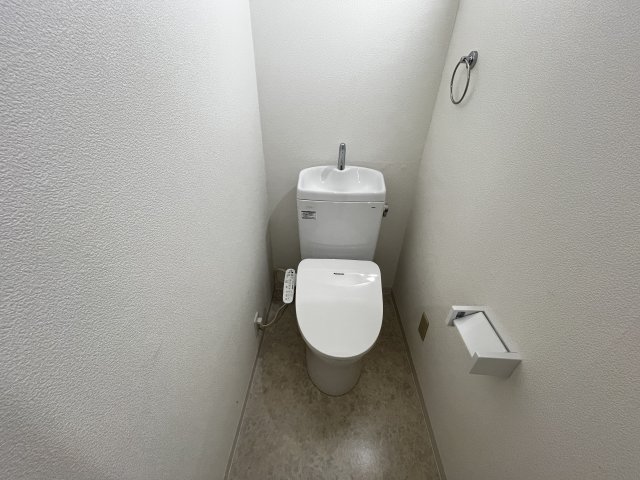 トイレ　ゆったりとした空間のトイレです