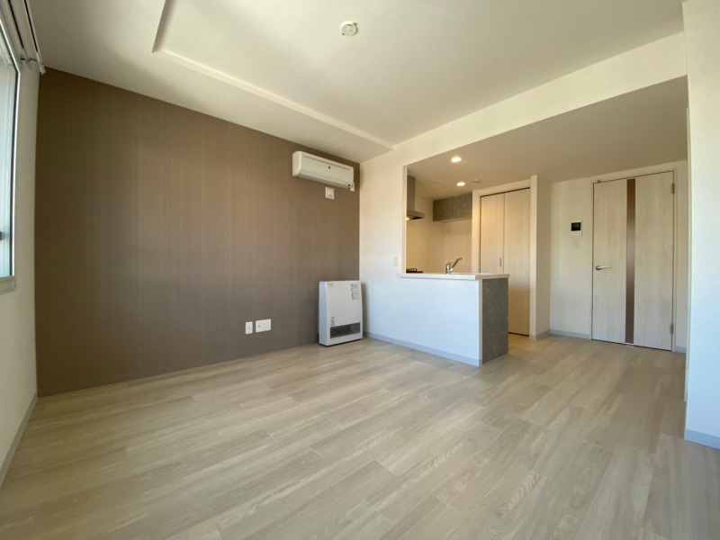 居室・リビング　広くてキレイなお部屋が広がっていて、充実した生活が送れそう。