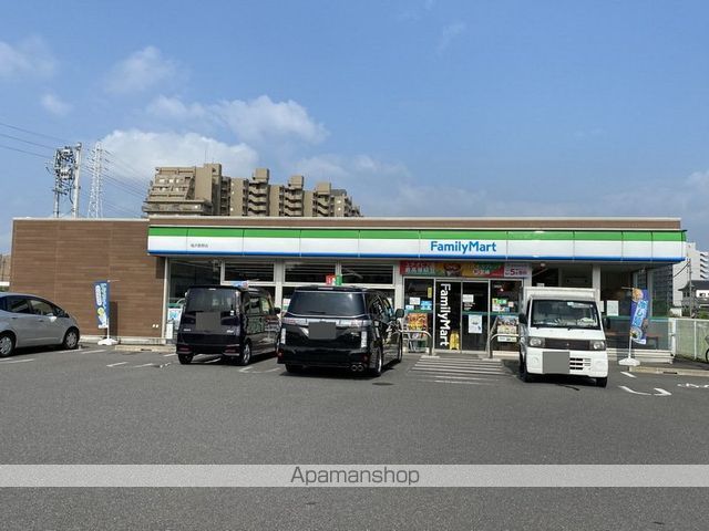 コンビニ　ファミリーマート稲沢長野店（コンビニ）まで461m