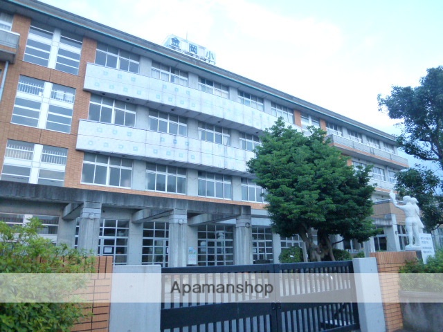 小学校　金岡小学校（小学校）まで660m