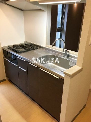 キッチン　周りを見渡しながら調理のできるカウンターキッチンです♪