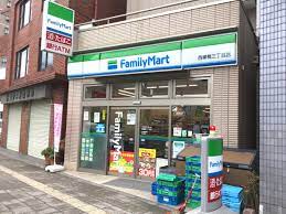 コンビニ　ファミリーマート 西巣鴨三丁目店（コンビニ）まで1089m