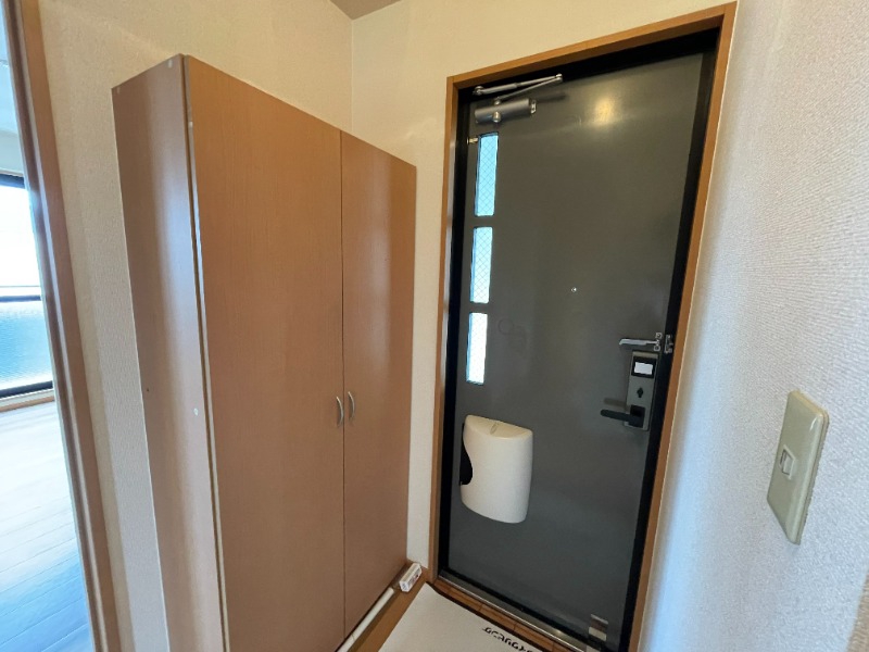 玄関　別号室