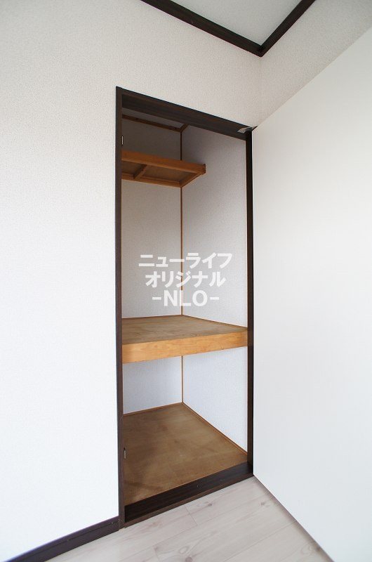 その他設備　天井高を活かした収納スペース☆