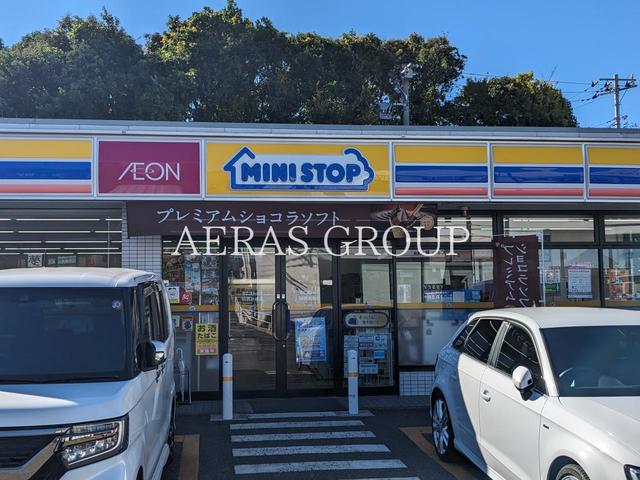 コンビニ　ミニストップ 柏酒井根店（コンビニ）まで823m