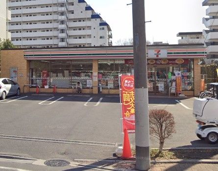 コンビニ　セブンイレブン板橋坂下3丁目店（コンビニ）まで400m