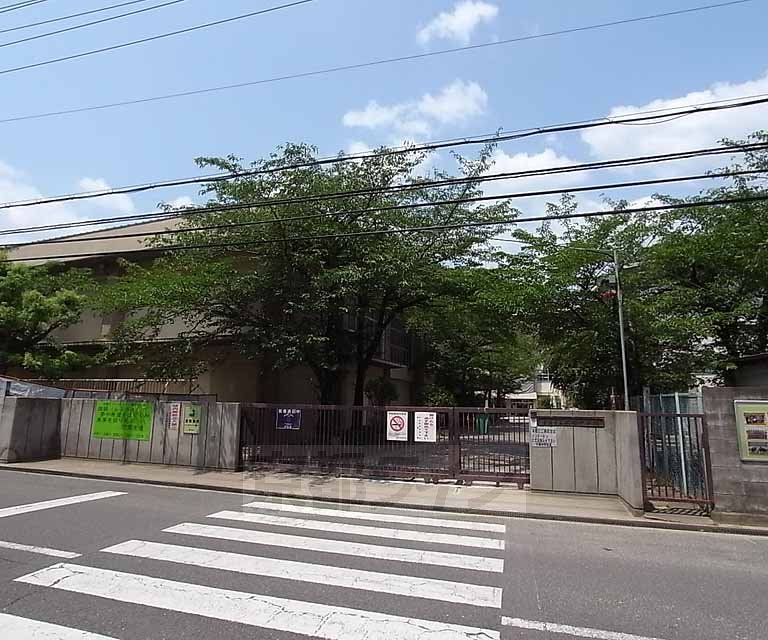 中学校　木幡中学校（中学校）まで469m