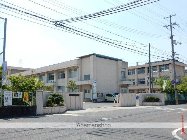 中学校　岡山市立御南中学校（中学校）まで152m