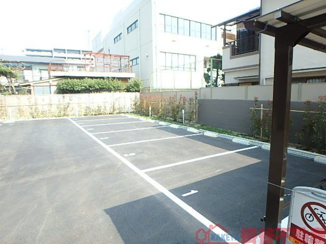 駐車場　駐車場
