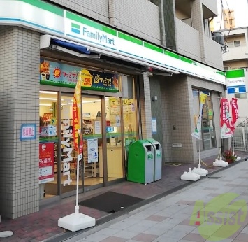 コンビニ　ファミリーマート西三国四丁目店（コンビニ）まで984m