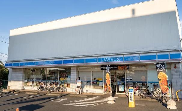 コンビニ　ローソン 足立扇三丁目店（コンビニ）まで367m