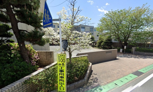 中学校　浜松市立西部中学校（中学校）まで1200m