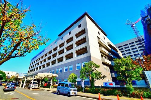 病院　地方独立行政法人 大阪府立病院機構 大阪急性期・総合医療セン（病院）まで784m
