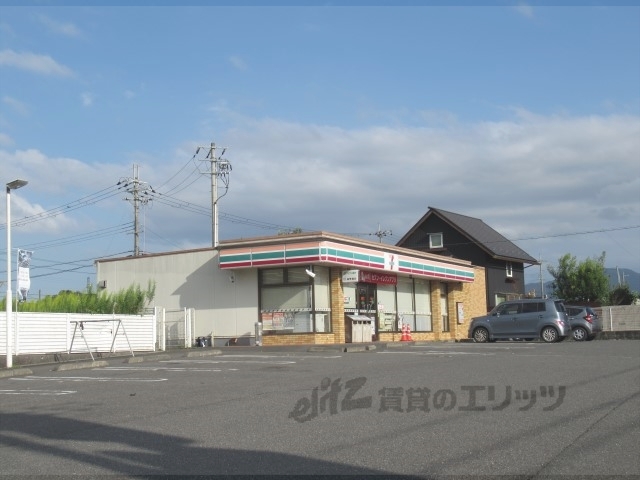 コンビニ　セブンイレブン甲賀大原市場店（コンビニ）まで1100m