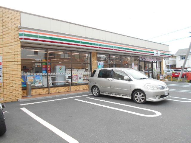 コンビニ　セブン-イレブン江戸川東葛西４丁目店（コンビニ）まで68m