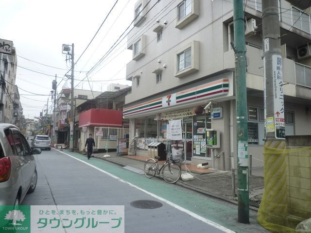 コンビニ　セブンイレブン（コンビニ）まで370m