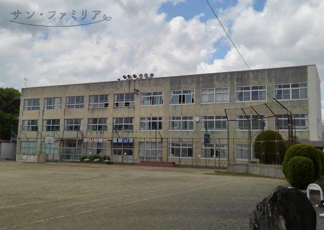 小学校　豊橋市立玉川小学校（小学校）まで1920m