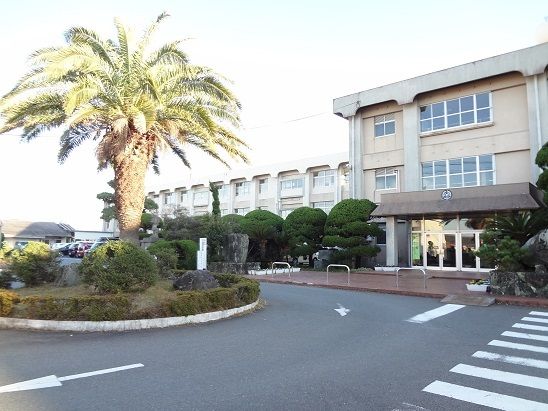 小学校　富岡小学校（小学校）まで1100m
