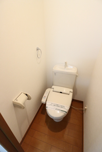 トイレ　※写真は他号室です