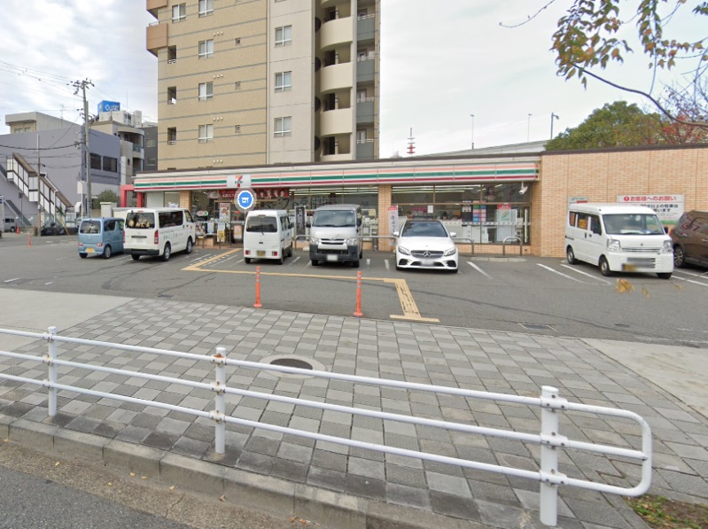 コンビニ　セブン-イレブン 神戸七宮町２丁目店（コンビニ）まで387m