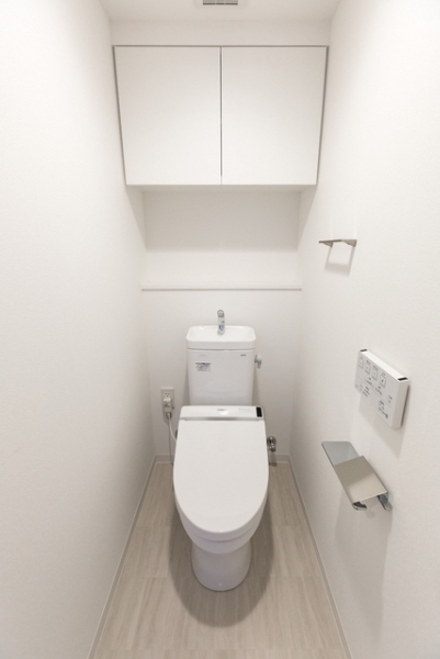 トイレ　※別部屋の参考写真です。