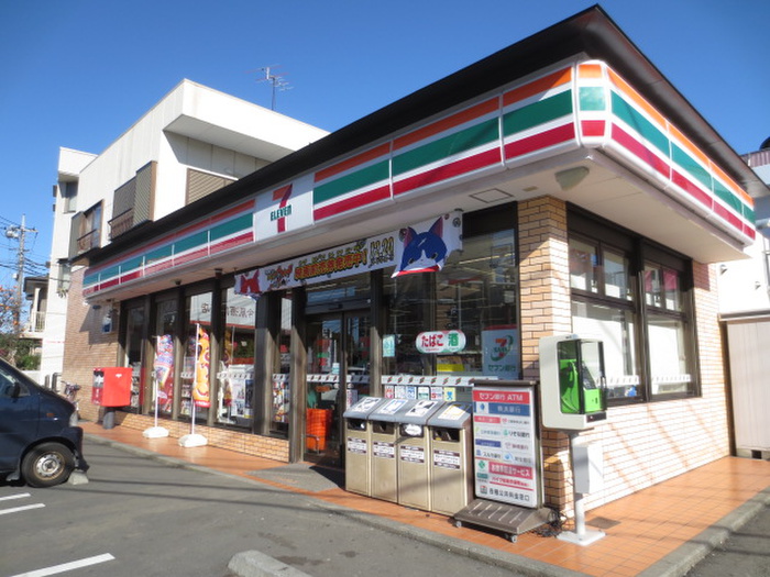 コンビニ　セブンイレブン（コンビニ）まで415m