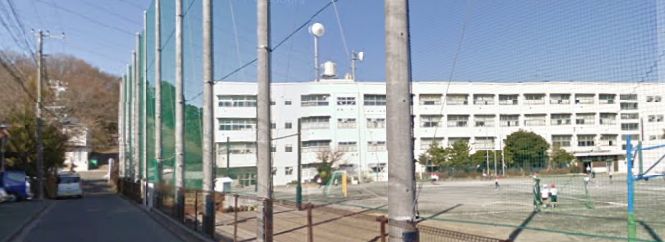 小学校　南戸塚小学校（小学校）まで588m