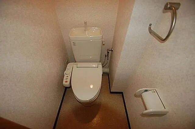 トイレ　コンパクトで使いやすいトイレです