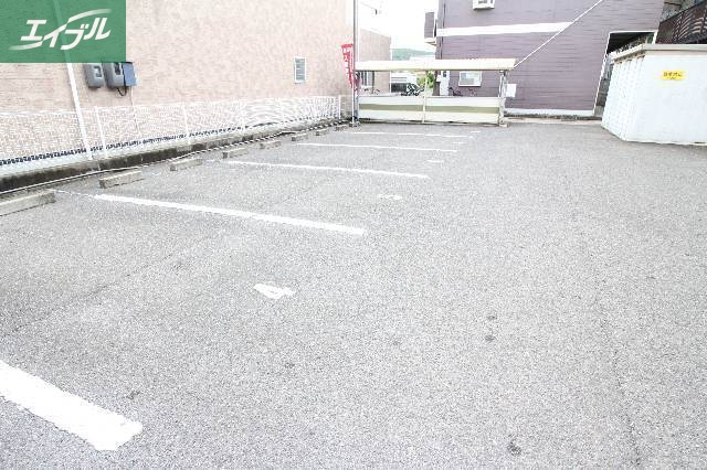 駐車場　外観