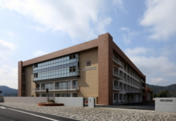 中学校　西脇南中学校（中学校）まで2034m