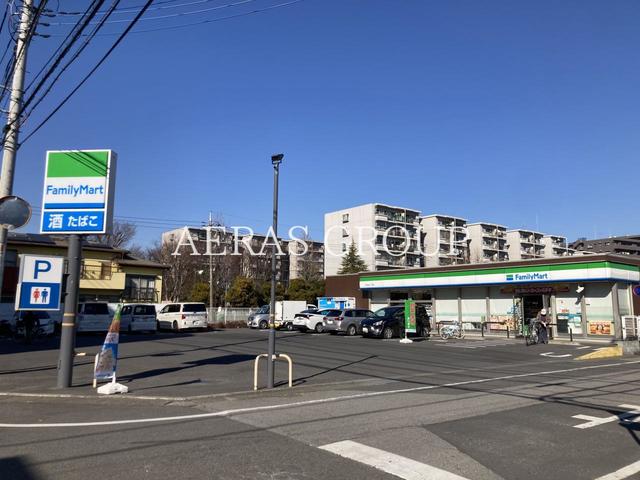コンビニ　ファミリーマート 千間台西一丁目店（コンビニ）まで496m