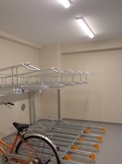駐車場　駐輪場