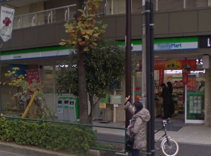 コンビニ　ファミリーマート 文京白山駅前店（コンビニ）まで34m