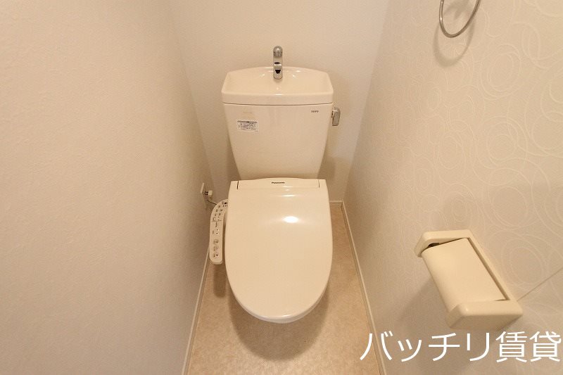 トイレ　同型タイプの為、現状を優先致します。